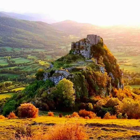 The Restoration Place Pyrenees Semesterbostad